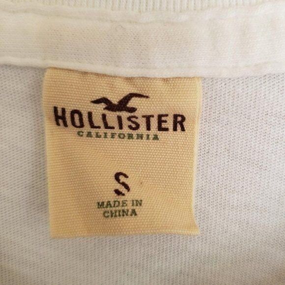 Men's V-Neck Short Sleeve Top Casual White Logo Tee T-Shirt Small  NWOT - Picture 4 of 4